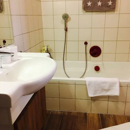 Tabakbauer - Auszeit In Der Pfalz Heuchelheim-Klingen